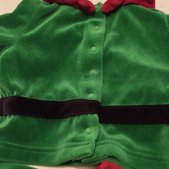 Three piece velour holiday outfit - Picture 5 of 6